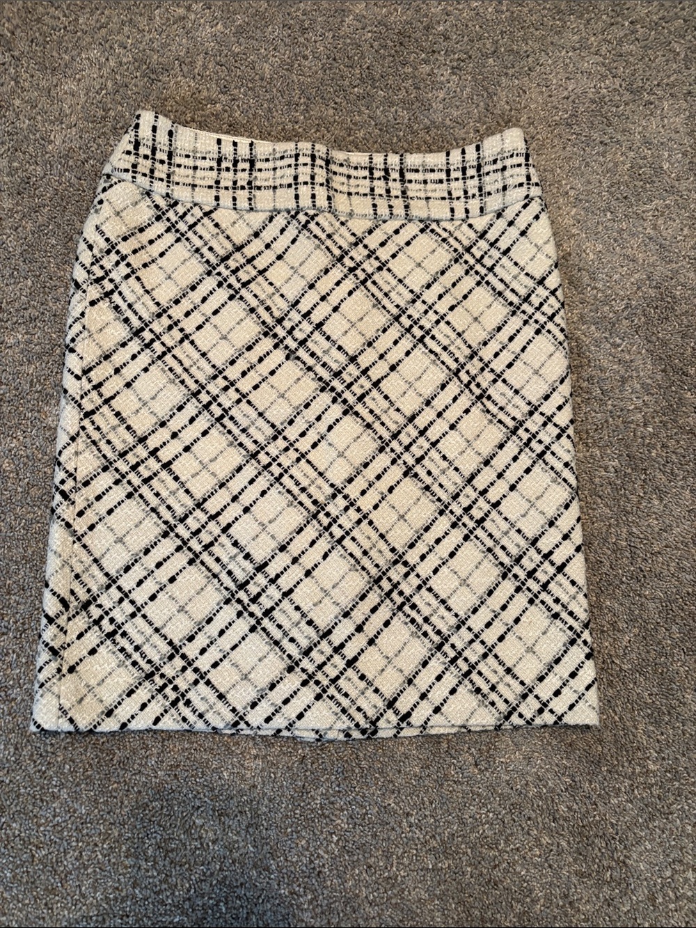 White House/Black Market Skirt